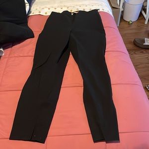 Black Everlane Pants with Side Zipper. Size 4.